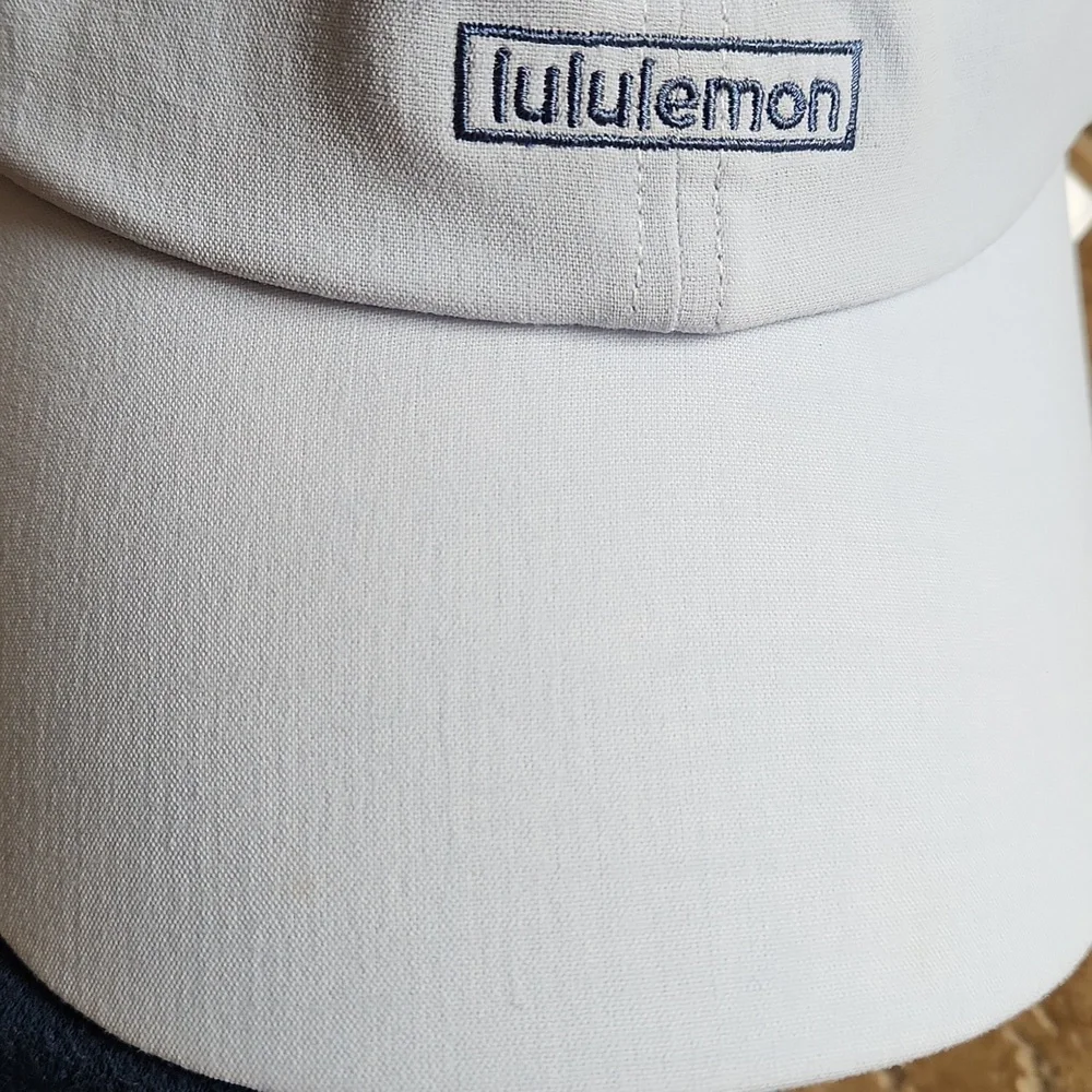 lululemon Baby Blue baseball cap with Silver Metal logo On Side - Picture 10 of 11